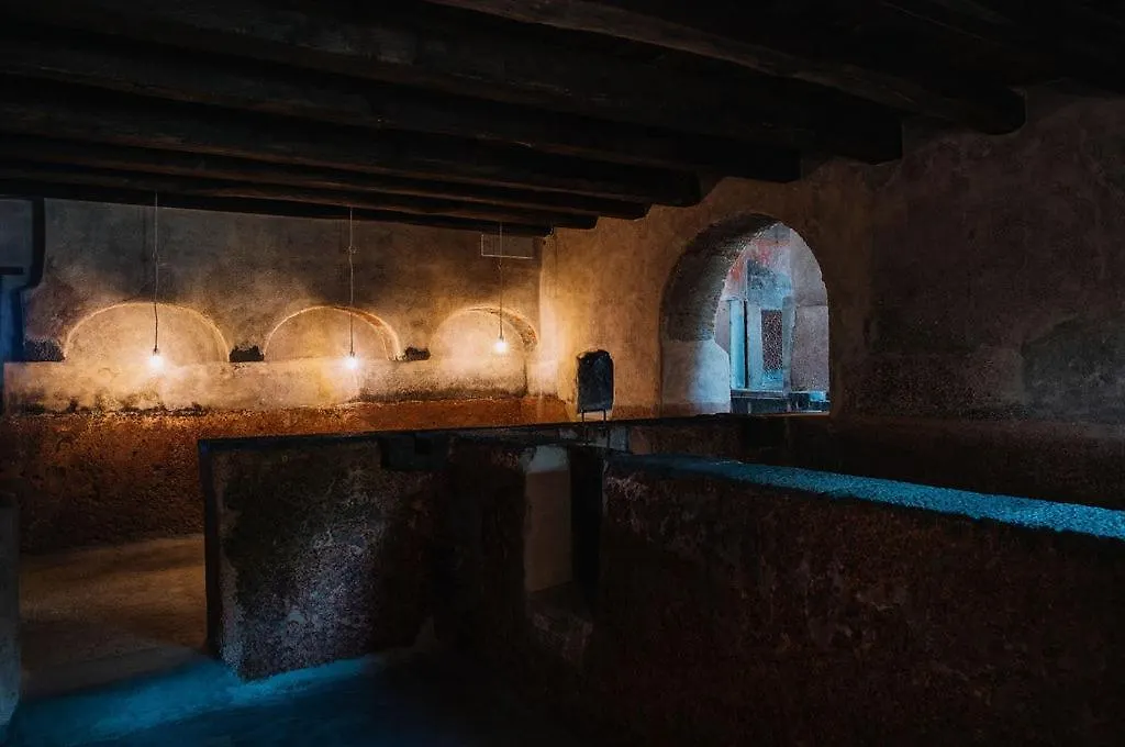 *** リゾート Tenuta Di Fessina カスティリオーネ・ディ・シチーリア イタリア