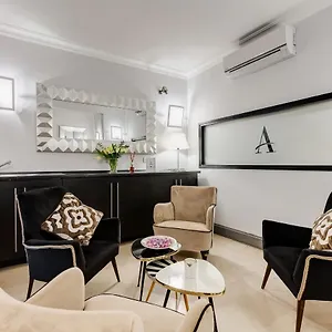 https://residenza-a-the-boutique-art-hotel.it-romehotels.com